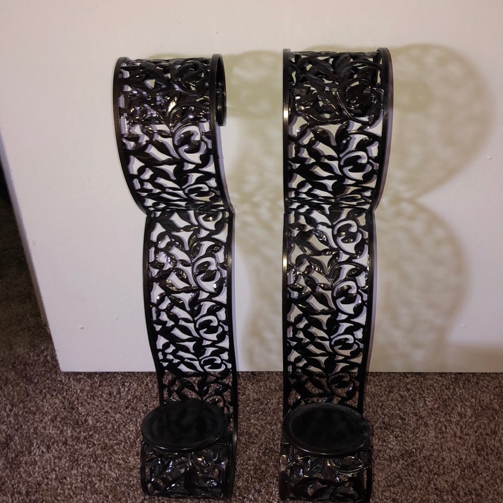 Wall mountable candle holders